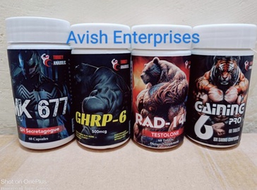 Différents flacons de SARMs